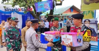 Danramil 2201/Cisolok Dampingi Kapolda Jabar dan Salurkan Bantuan untuk Warga Terdampak Bencana