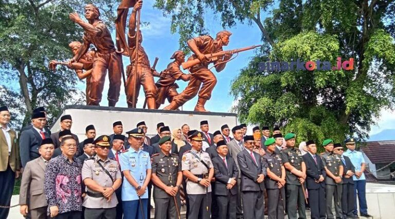 Dandim 0622/Kab. Sukabumi Hadiri Upacara Peringatan Hari Juang Siliwangi ke-80 Tingkat Kabupaten Tahun 2025