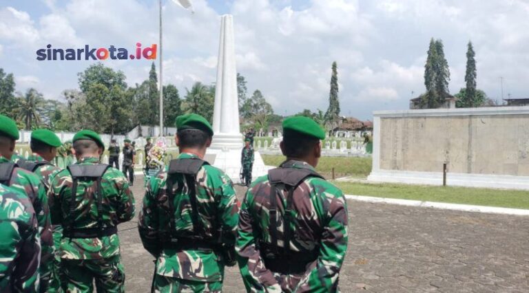 Sambut Hari&nbsp; Juang Siliwangi Kodim 0622 Gelar Penghormatan di TMP Sukabumi